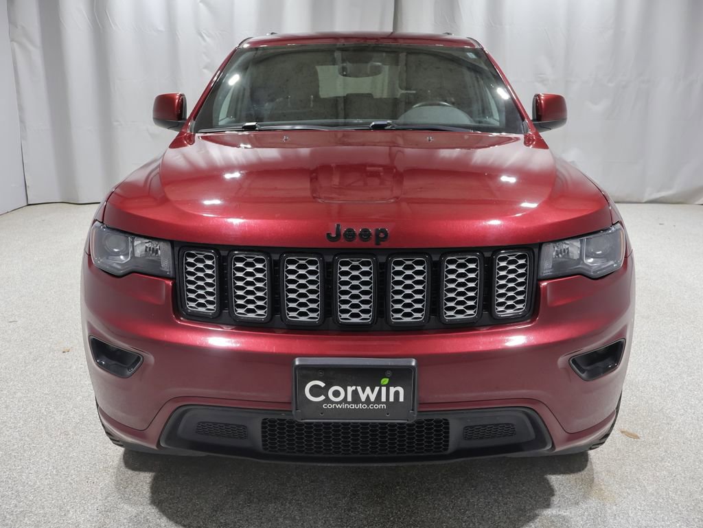 Used 2018 Jeep Grand Cherokee Altitude AWD/4WD image 7