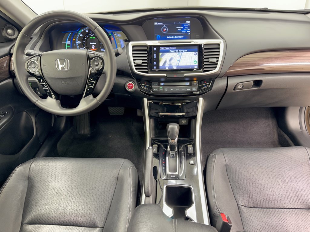 Used 2017 Honda Accord Touring image 17