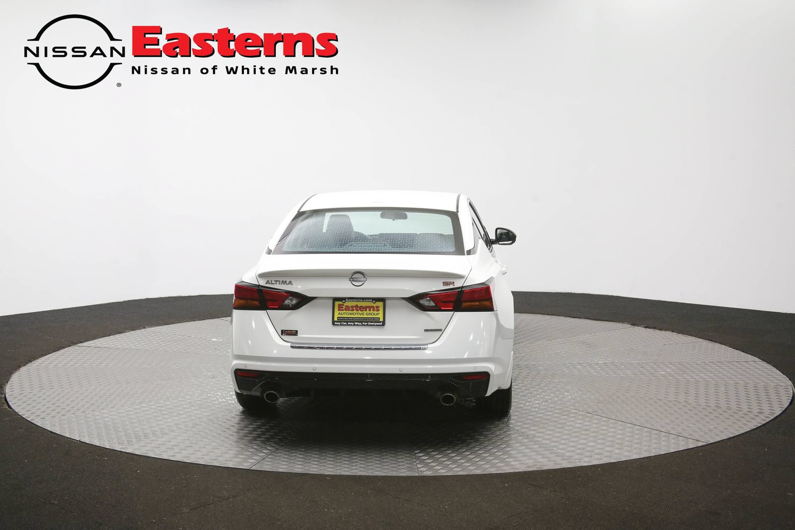 Used 2023 Nissan Altima 2.0 SR FWD image 36