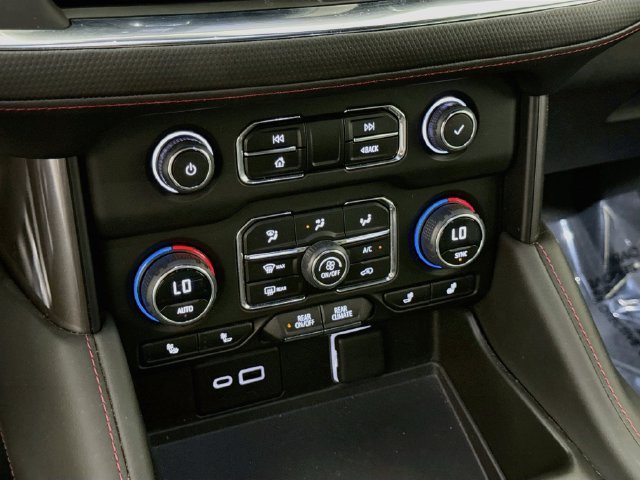 Used 2023 Chevrolet Suburban RST w/ Luxury Package AWD/4WD image 16