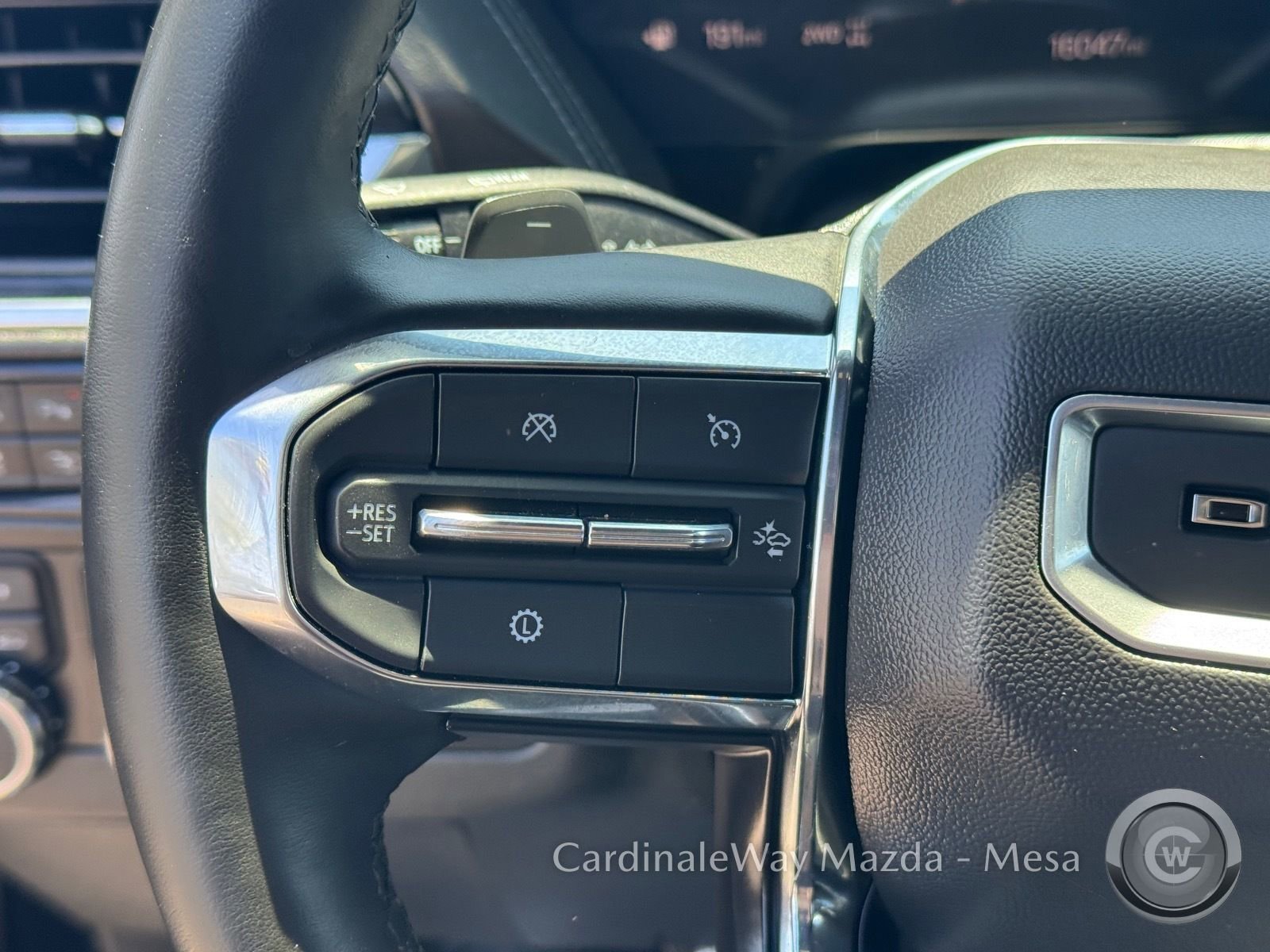 Used 2025 GMC Yukon XL Denali AWD/4WD image 20