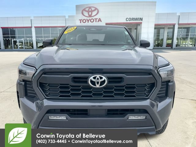Used 2024 Toyota Tacoma TRD Off-Road AWD/4WD image 8