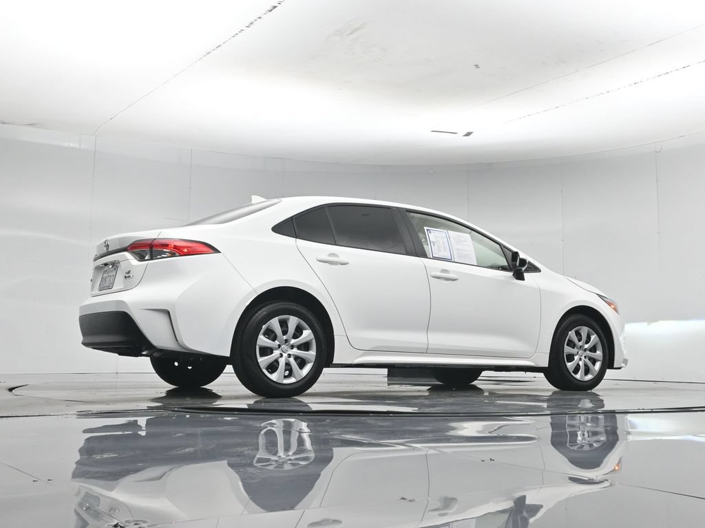 Used 2026 Toyota Corolla LE w/ Carpet Mat Package (TMS) FWD image 47