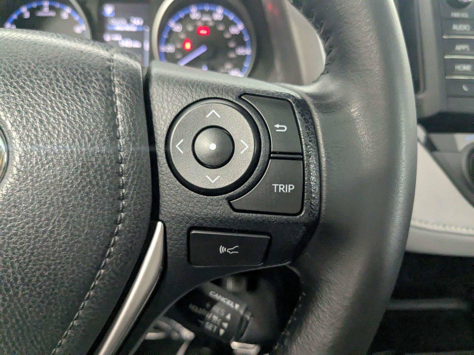 Used 2018 Toyota RAV4 XLE FWD image 20