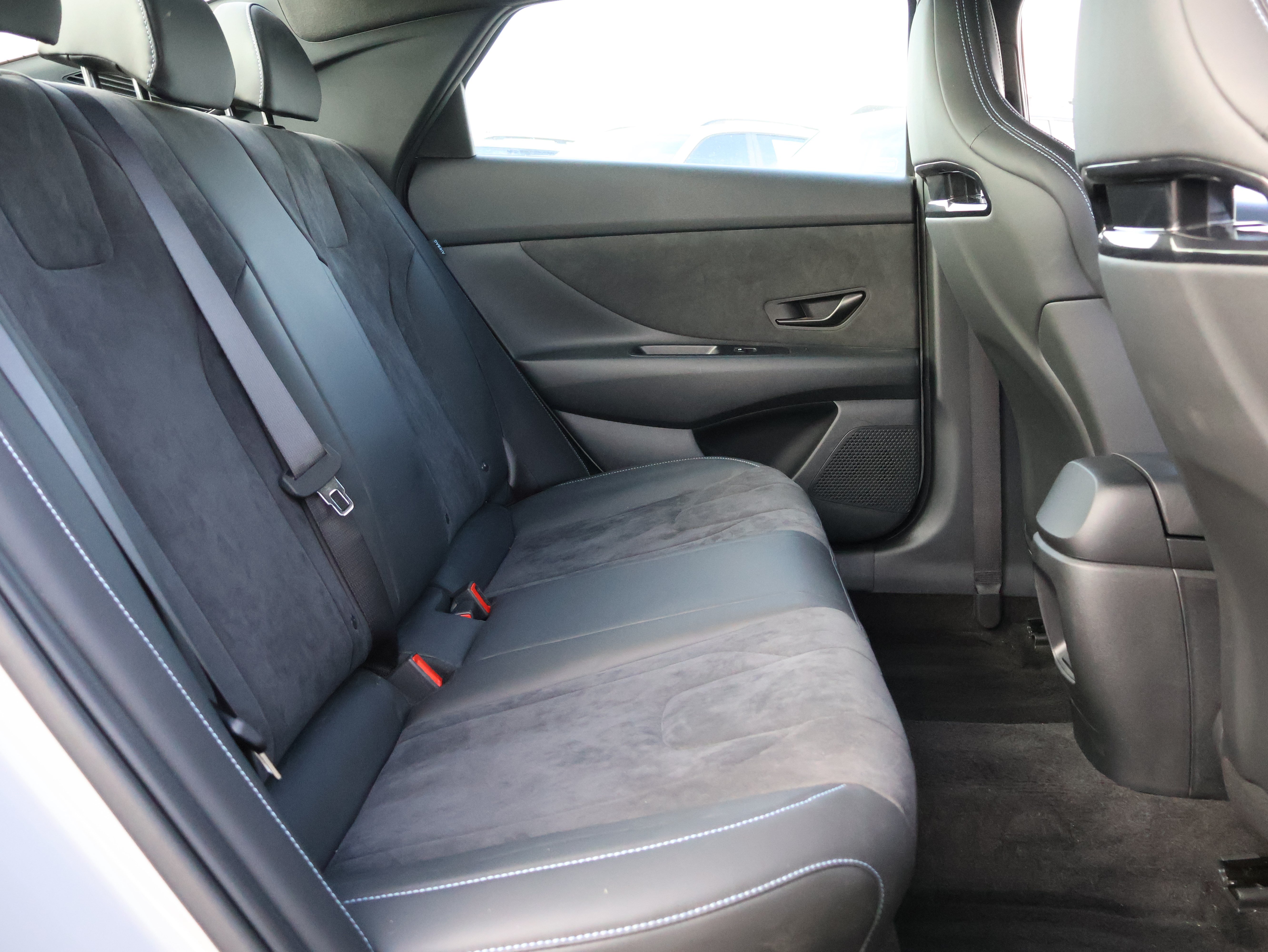 Used 2025 Hyundai Elantra N FWD image 13