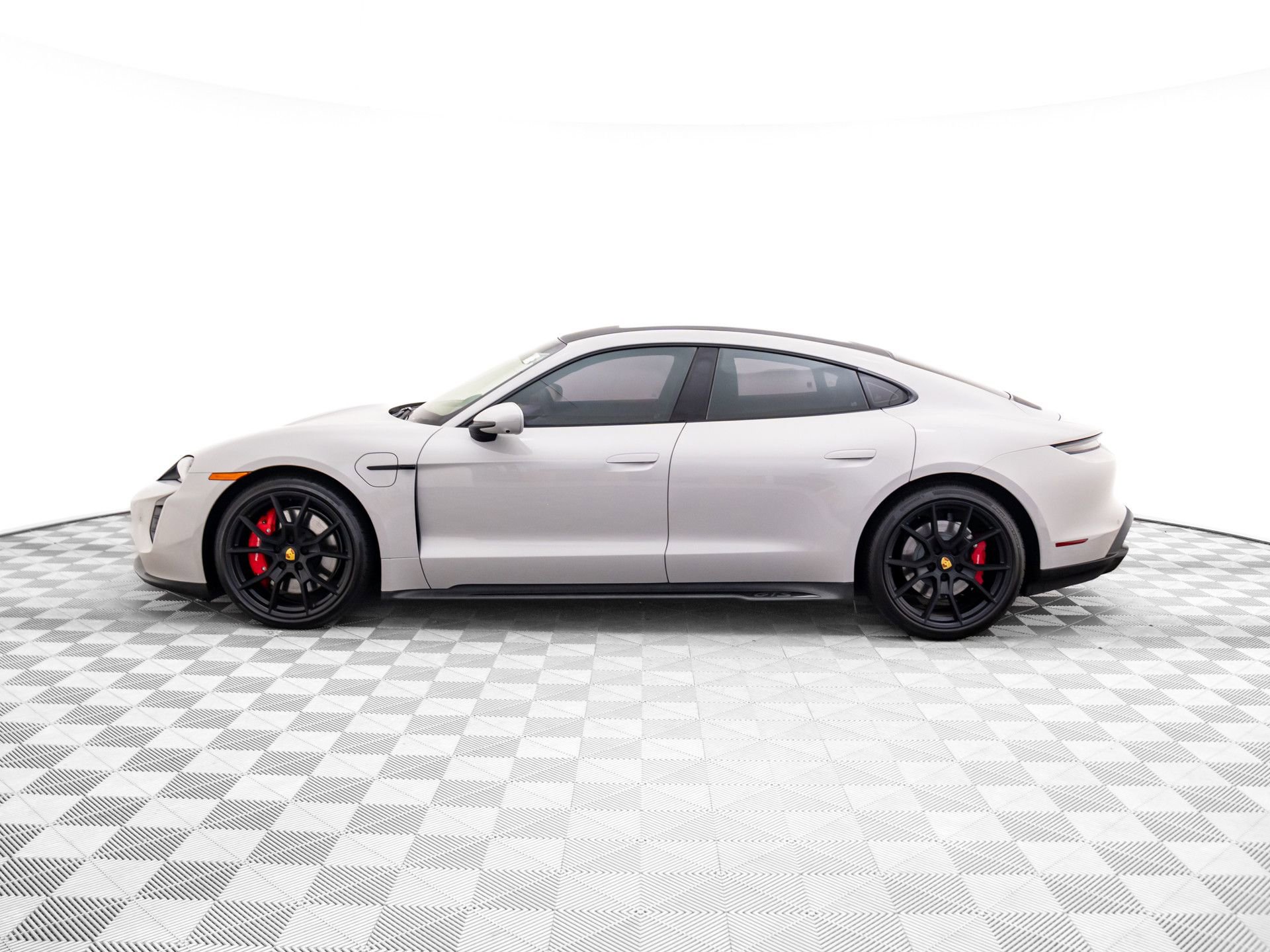 Certified 2024 Porsche Taycan GTS video 2