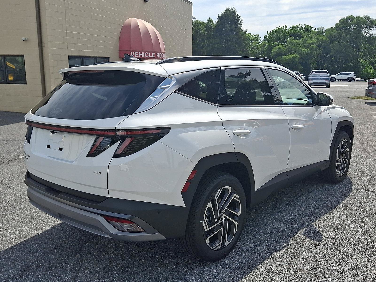 New 2026 Hyundai Tucson Limited AWD/4WD image 3
