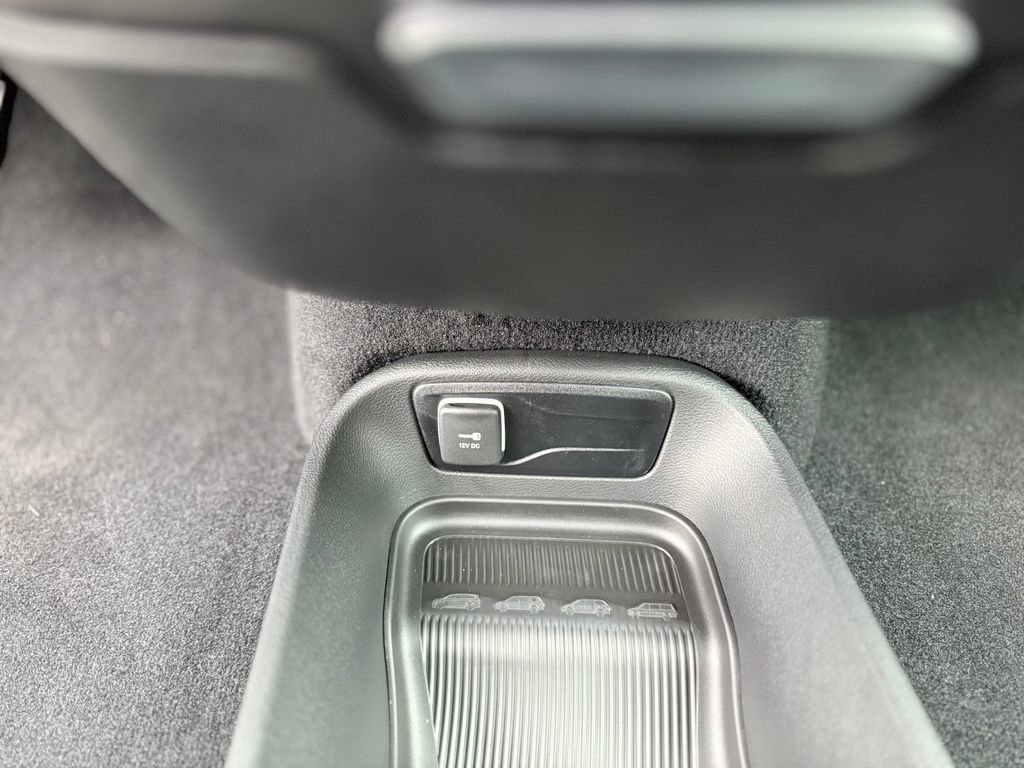 New 2026 Chrysler Pacifica Select FWD image 21