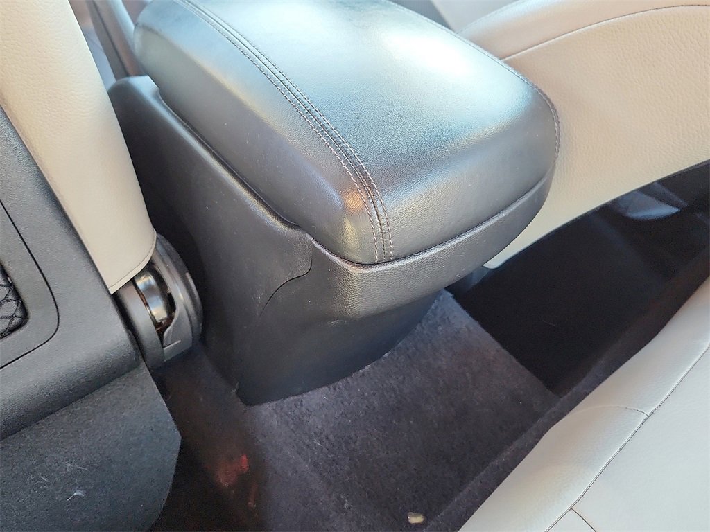 Used 2016 Hyundai Genesis 3.8 image 11