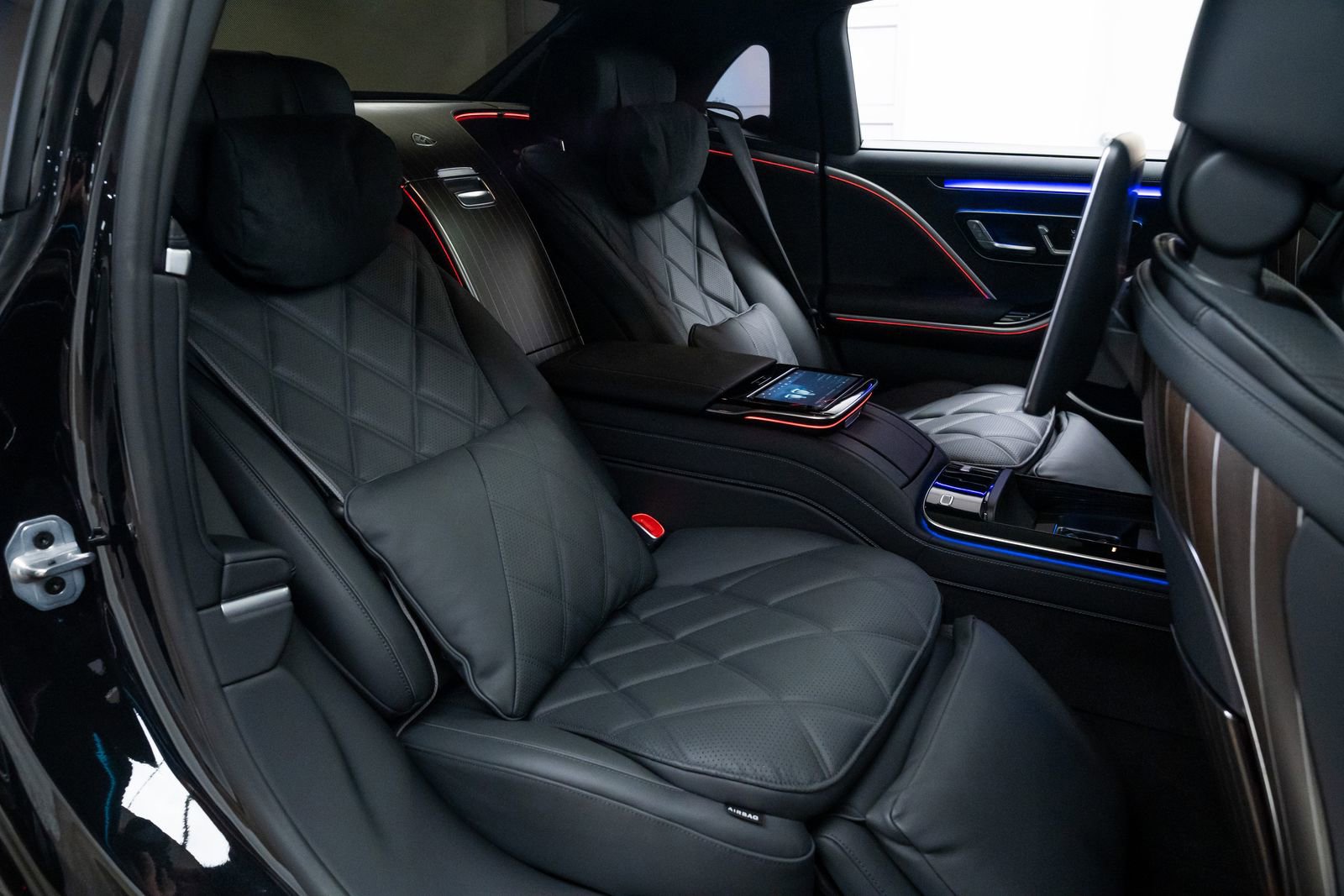 Used 2023 Mercedes-Benz Maybach S 680 4MATIC image 28