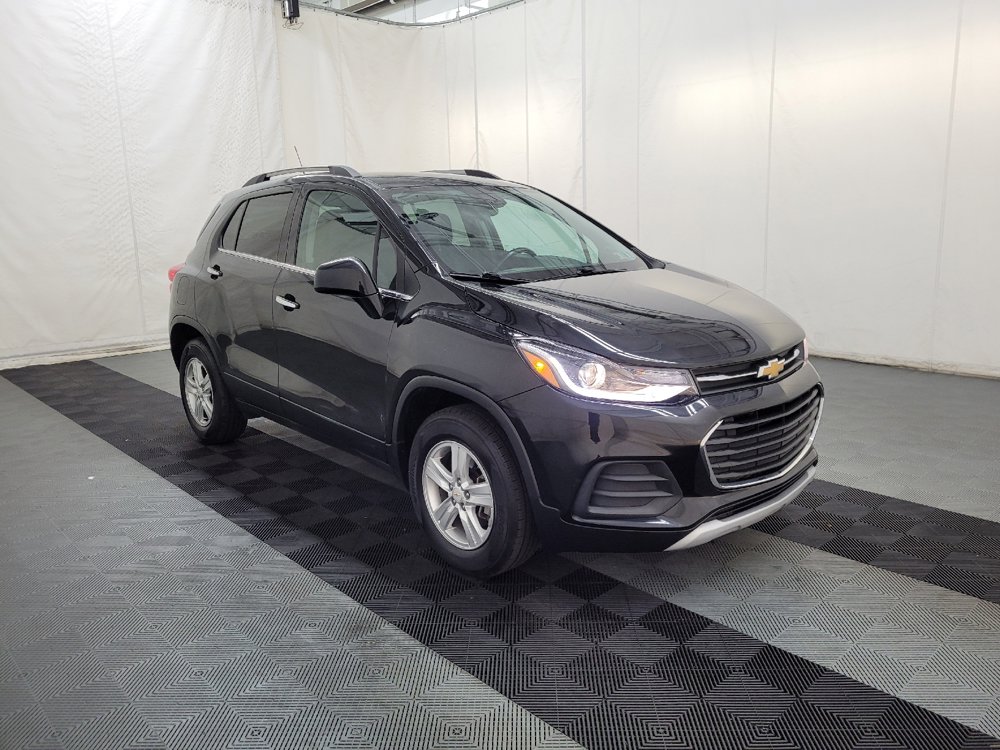 Used 2020 Chevrolet Trax LT w/ LT Convenience Package AWD/4WD image 13