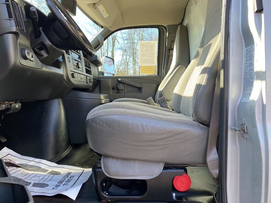 Used 2017 Chevrolet Express 3500 Work Van image 12