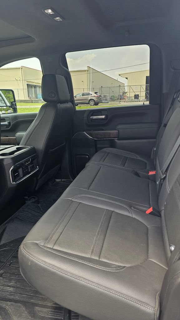 Used 2021 GMC Sierra 3500 Denali w/ Denali Ultimate Package AWD/4WD image 7