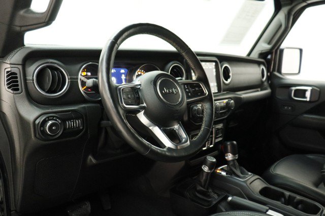 Used 2019 Jeep Wrangler Unlimited Sahara AWD/4WD image 6