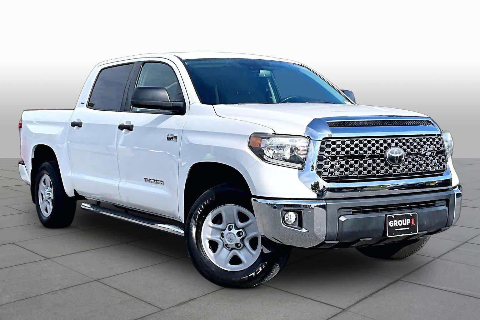 Used 2020 Toyota Tundra SR5 w/ SR5 Convenience Package AWD/4WD image 3