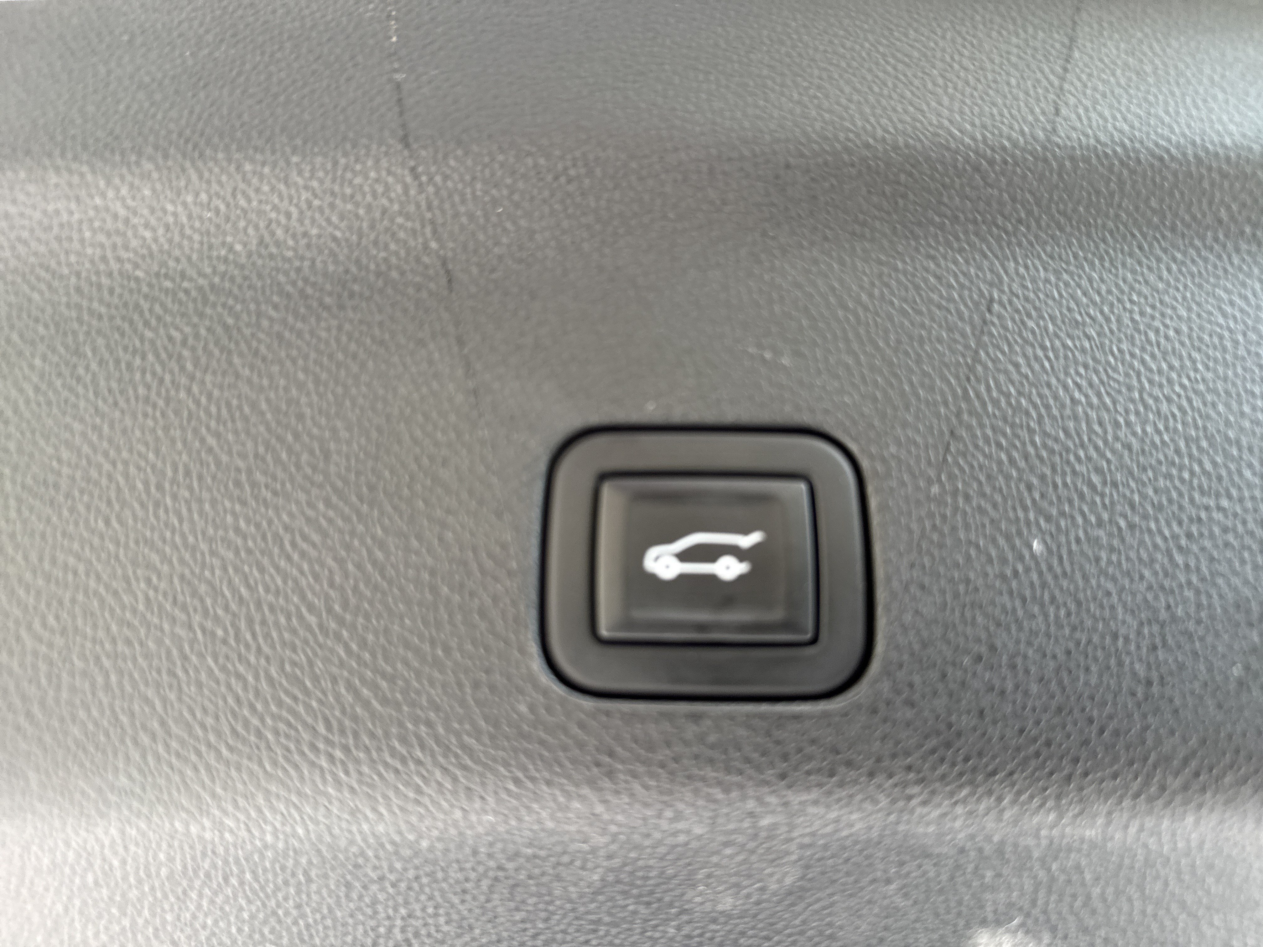 Used 2021 GMC Yukon XL AT4 w/ Rear Media and Nav Package AWD/4WD image 41
