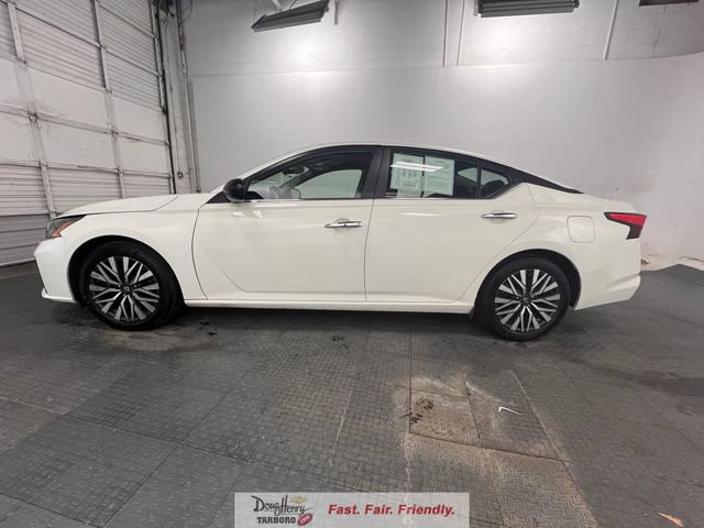 Used 2025 Nissan Altima 2.5 SV FWD image 6