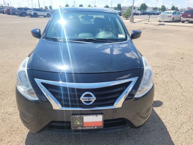 Used 2018 Nissan Versa S FWD image 3
