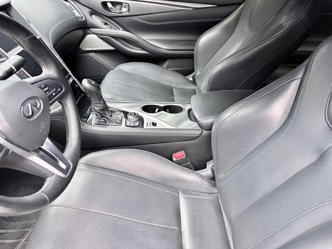 Used 2019 INFINITI Q60 3.0t Luxe w/ Essential Package AWD/4WD image 10