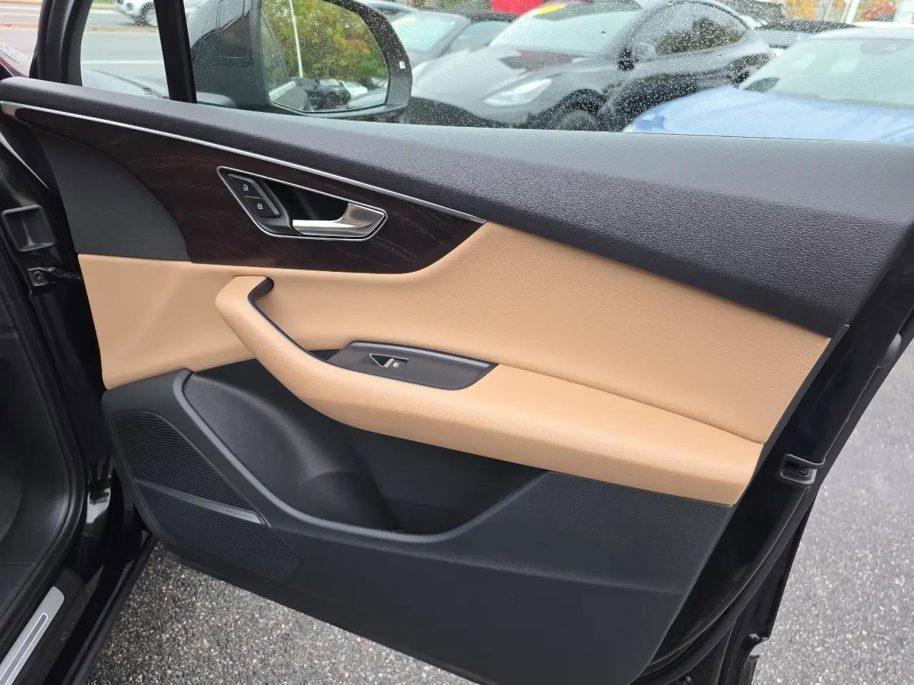 Used 2022 Audi Q7 2.0T Premium Plus w/ Premium Plus Package image 38