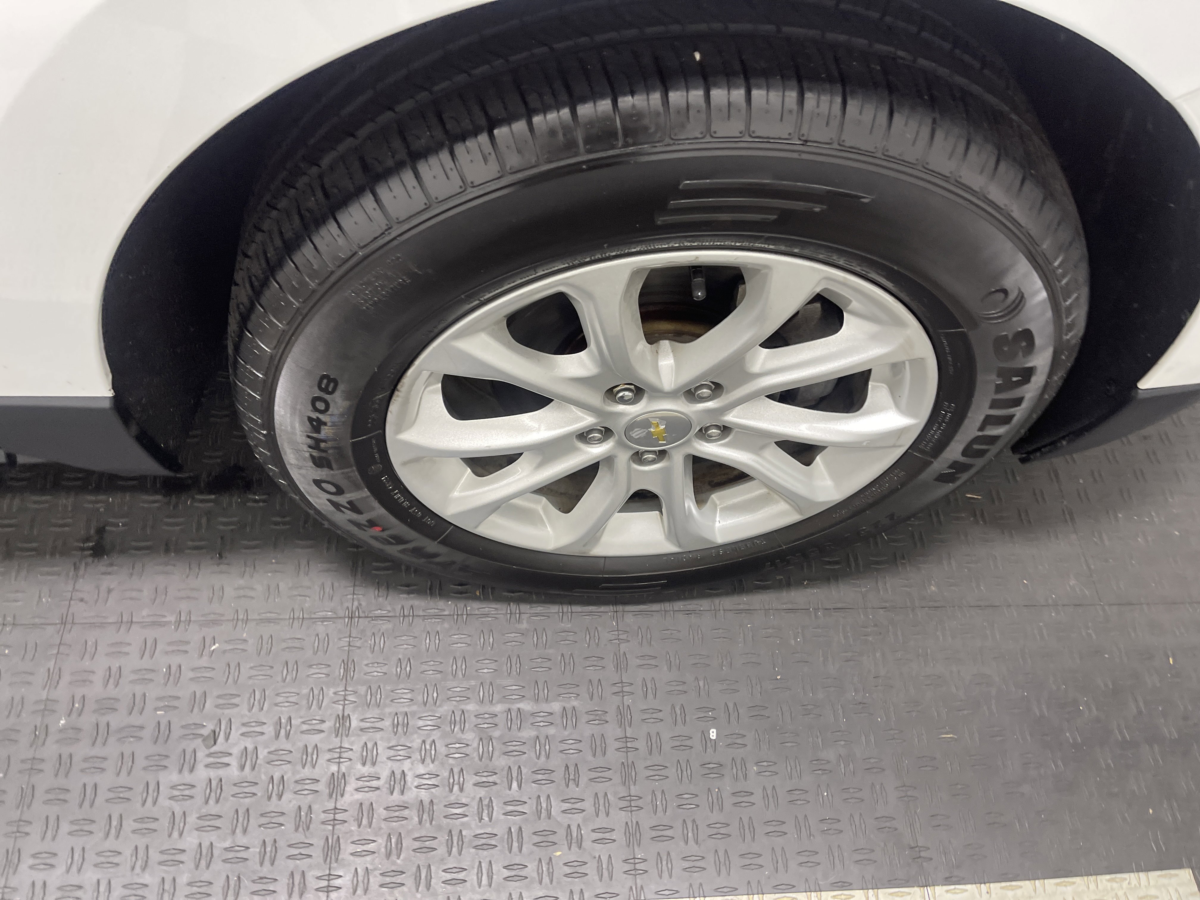 Used 2019 Chevrolet Equinox LT FWD image 27