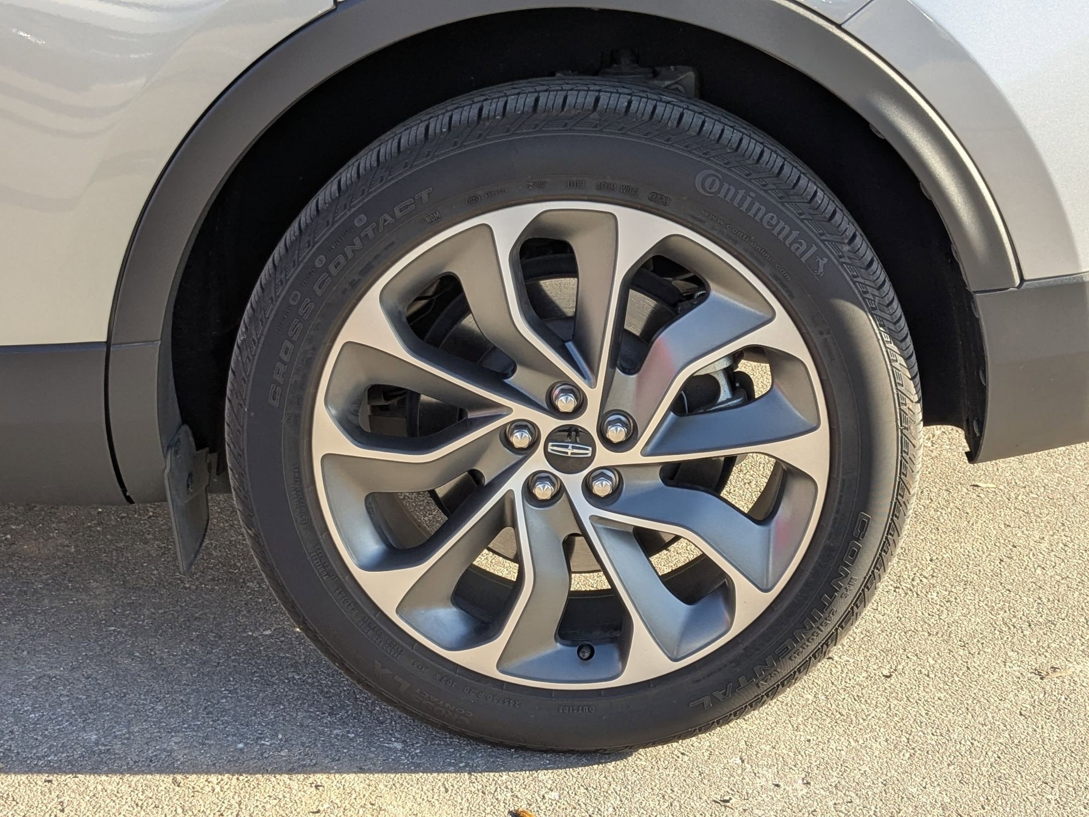 Used 2023 Lincoln Nautilus Reserve image 24