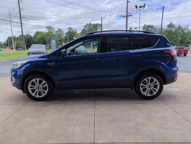 Used 2018 Ford Escape SE w/ SE Sync 3 Package FWD image 4