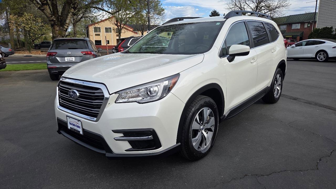 Used 2022 Subaru Ascent Premium w/ Convenience Package image 2