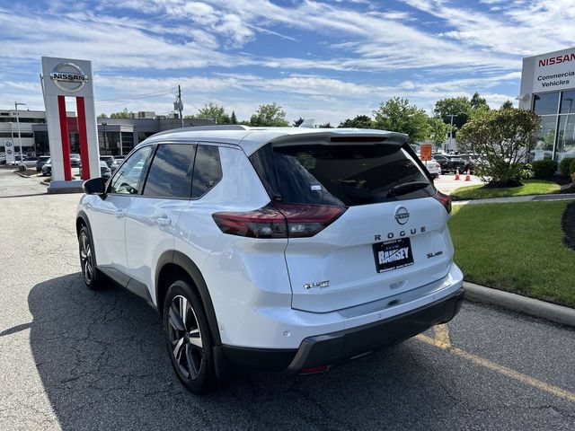 Certified 2025 Nissan Rogue SL AWD/4WD image 6
