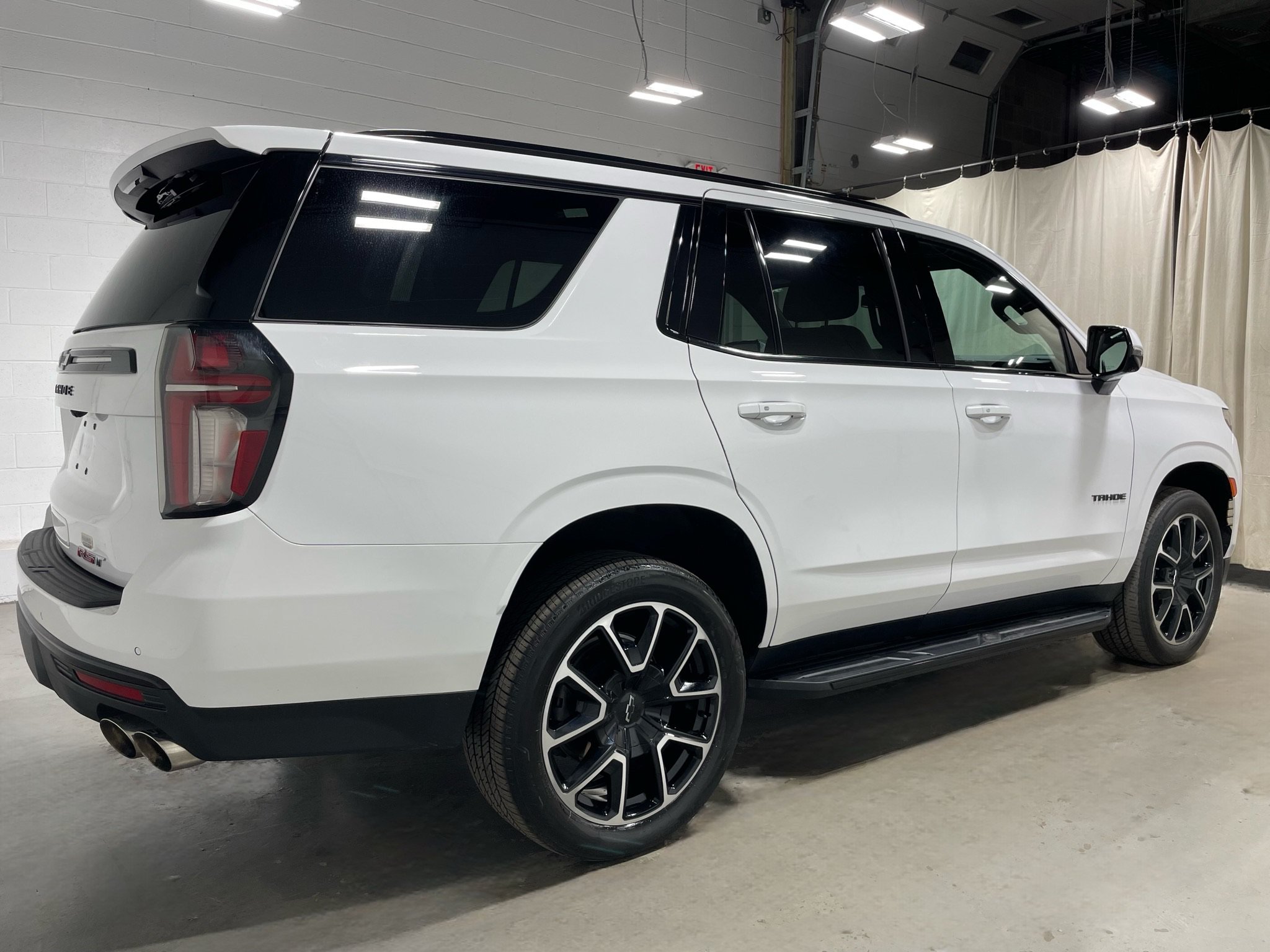 Used 2023 Chevrolet Tahoe RST w/ Sport Performance Package AWD/4WD image 4