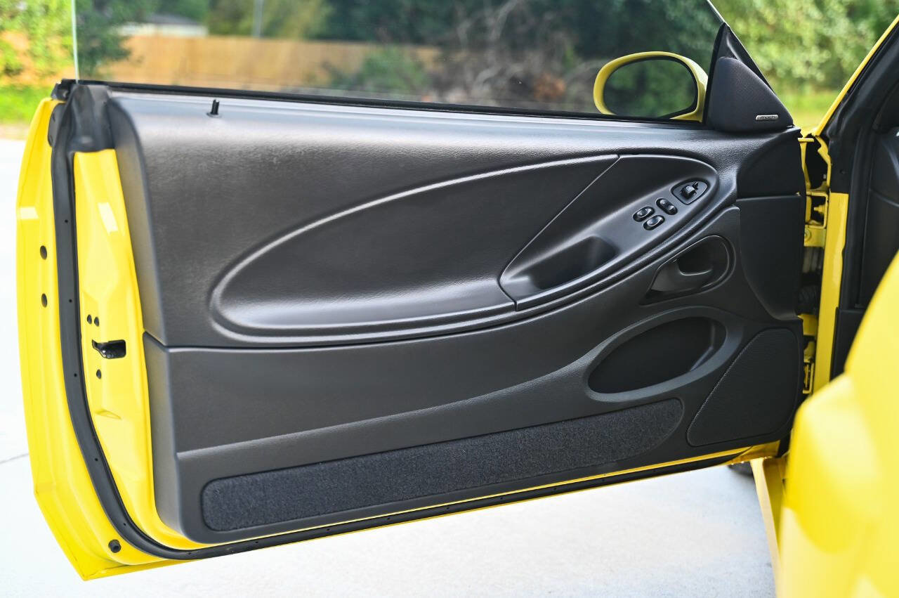 Used 2003 Ford Mustang Cobra RWD image 89
