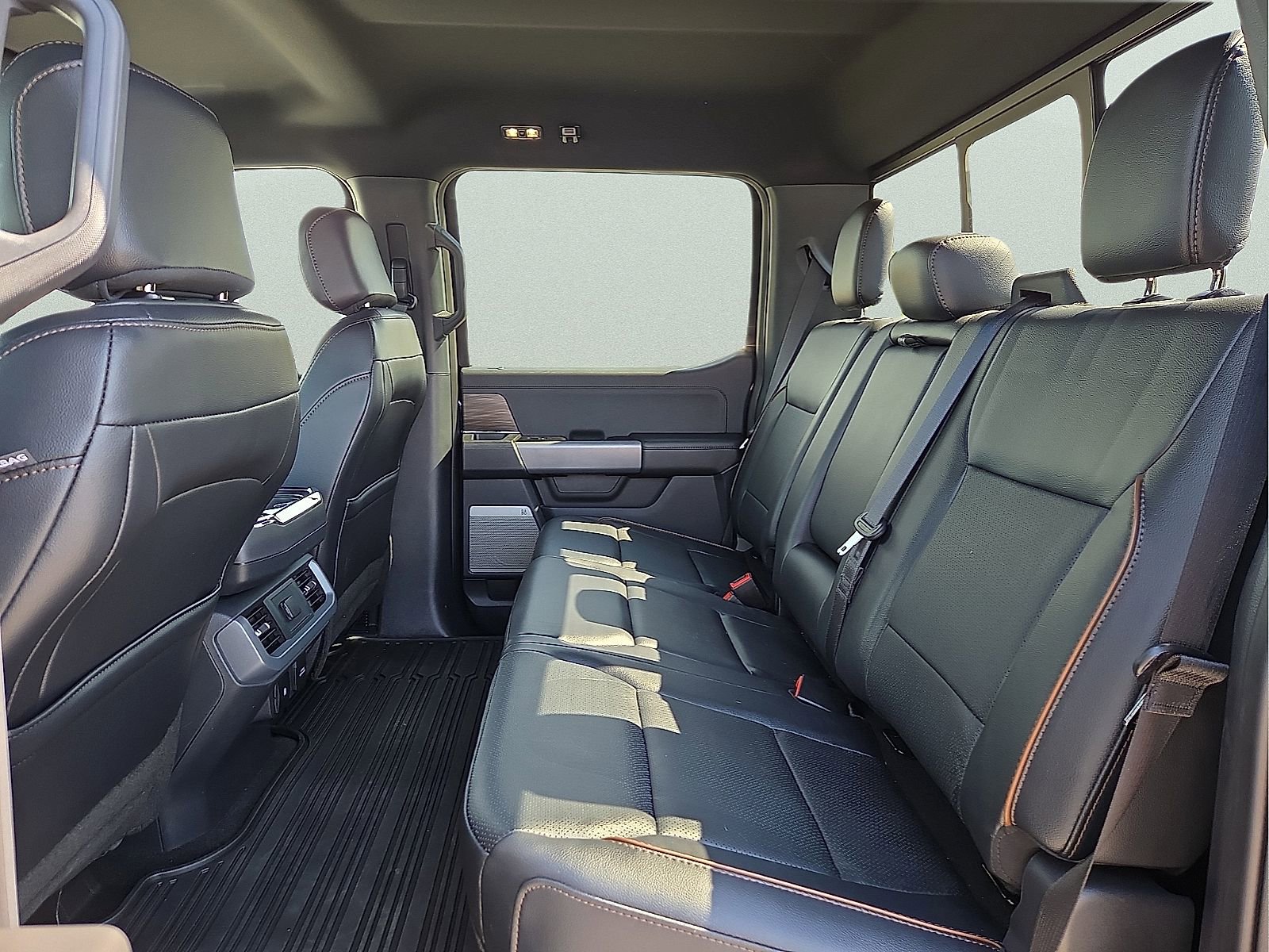 Used 2024 Ford F150 Lariat w/ FX4 Off-Road Package AWD/4WD image 10