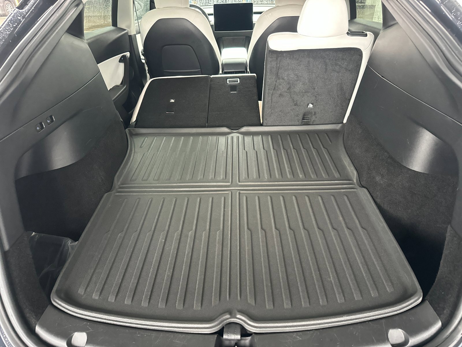 Used 2022 Tesla Model Y Performance image 13