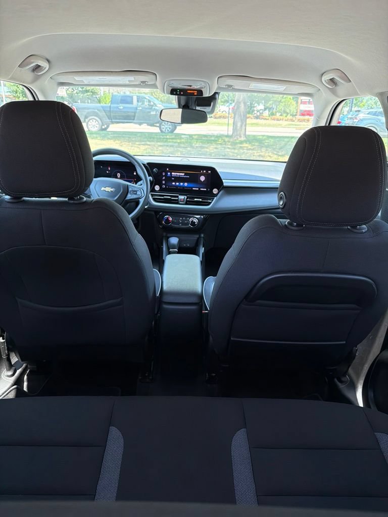 Used 2025 Chevrolet TrailBlazer LT AWD/4WD image 11