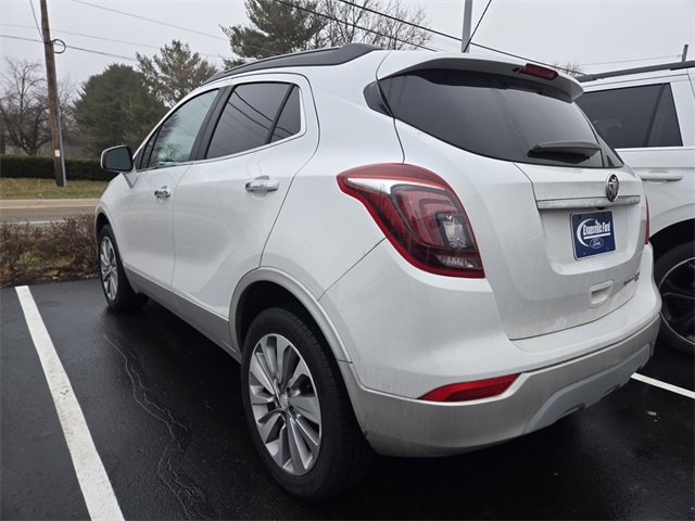 Used 2020 Buick Encore Preferred image 3