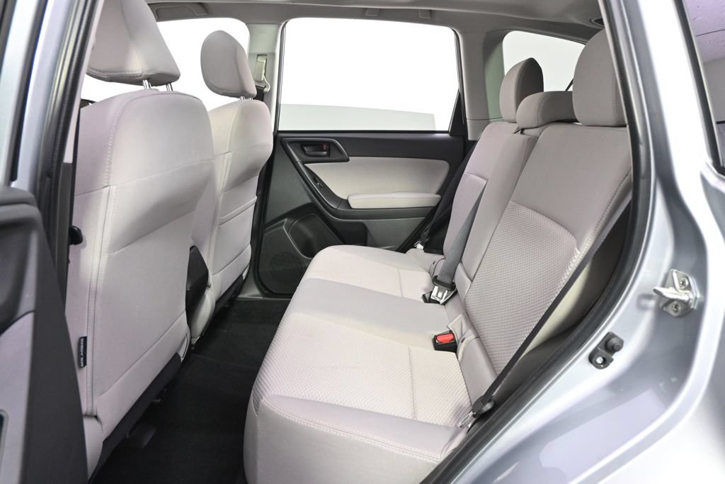 Used 2014 Subaru Forester 2.5i Premium AWD/4WD image 21