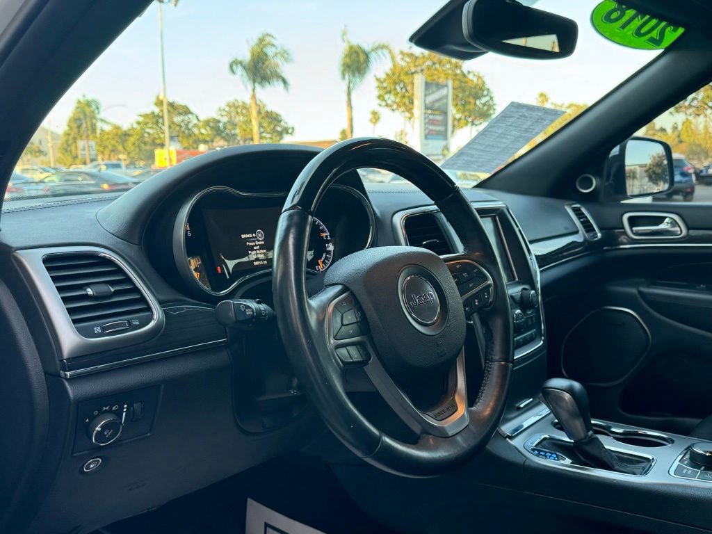 Used 2018 Jeep Grand Cherokee Overland AWD/4WD image 11