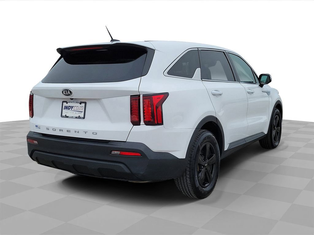 Used 2021 Kia Sorento LX image 4