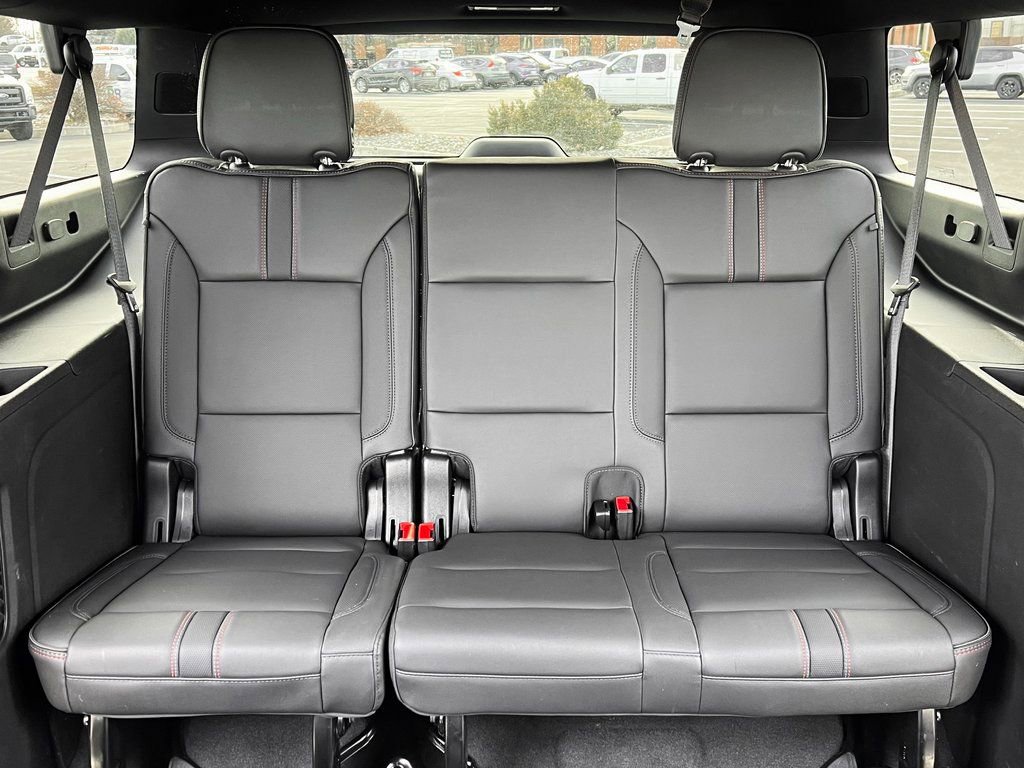 Used 2024 Chevrolet Suburban RST image 18