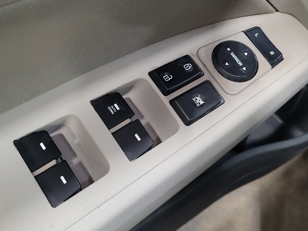 Used 2019 Hyundai Elantra SEL image 27