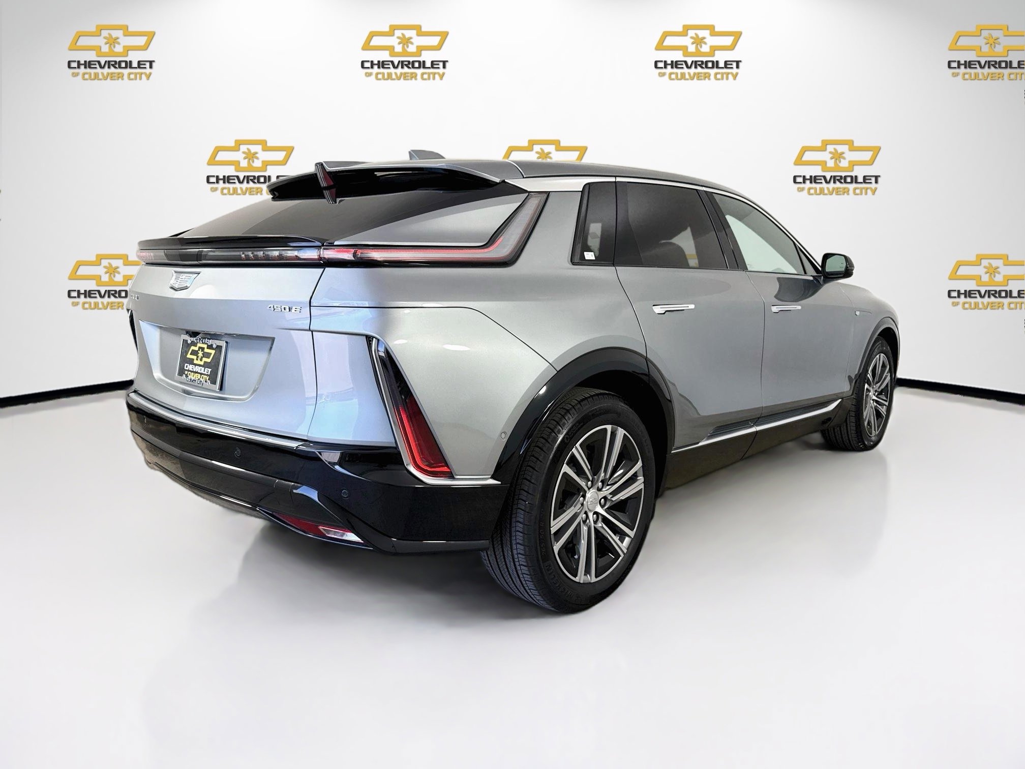 Used 2024 Cadillac Lyriq Luxury RWD image 7