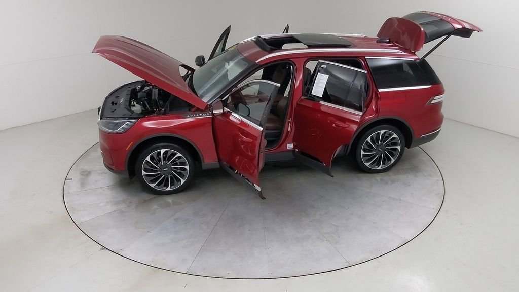 Used 2025 Lincoln Aviator Reserve w/ Equipment Group 201A image 56