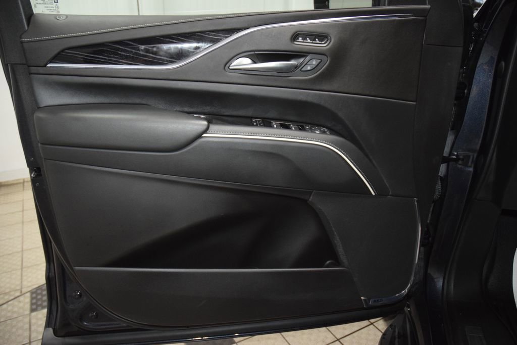 Used 2022 Cadillac Escalade Sport w/ Touring Package AWD/4WD image 48