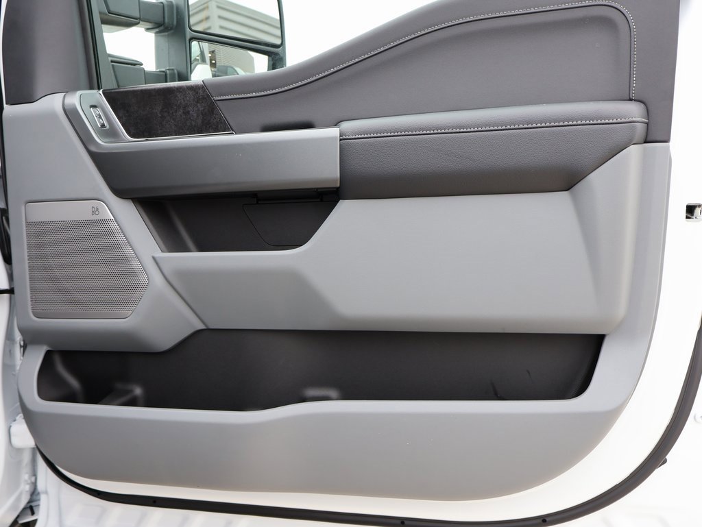 New 2026 Ford F250 XLT w/ XLT Premium Package image 8