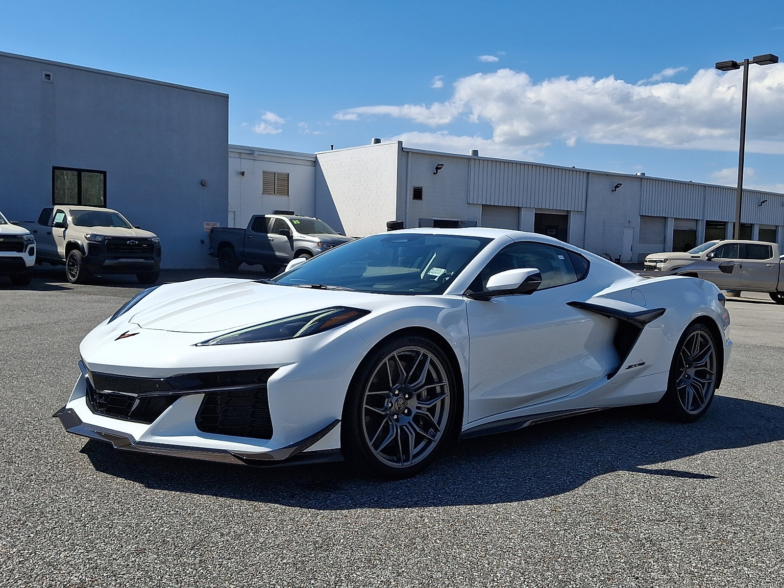 Used 2025 Chevrolet Corvette Z06 w/ Z07 Performance Package image 3