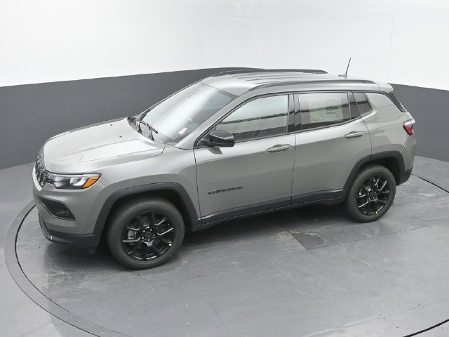 New 2027 Jeep Compass Latitude AWD/4WD image 30