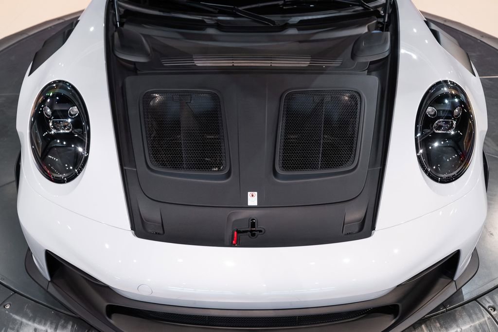 Used 2025 Porsche 911 GT3 RS RWD image 17