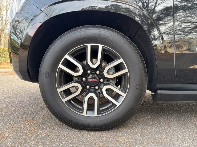 Used 2023 GMC Yukon AT4 w/ AT4 Premium Plus Package image 9