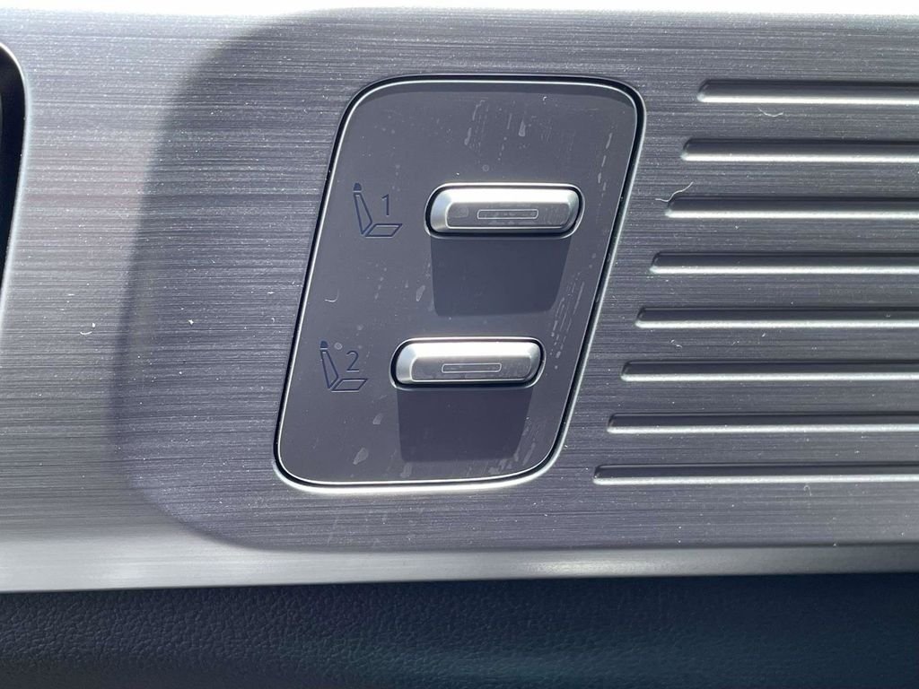 New 2026 Hyundai Santa Fe Limited FWD image 14