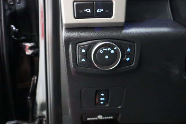 Used 2021 Ford F250 Lariat w/ Lariat Value Package AWD/4WD image 36